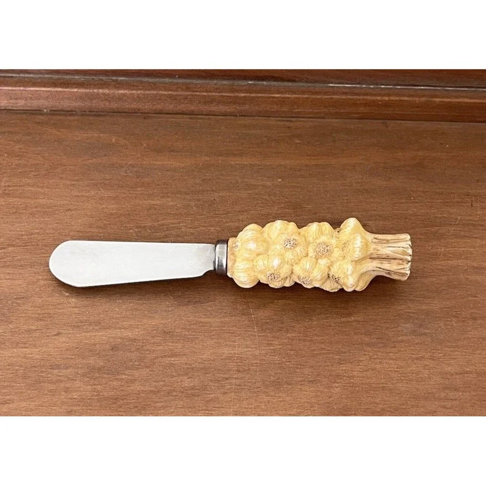 Vintage Boston Warehouse Garlic Bulb Resin Handle Butter Knife Spreader